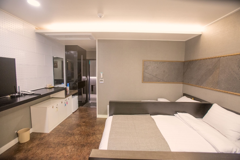 Hotel Major 2 41/51
