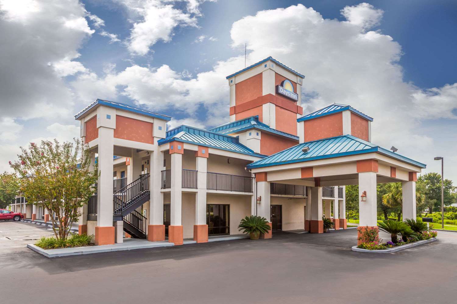 Days Inn by Wyndham Chiefland 1/9