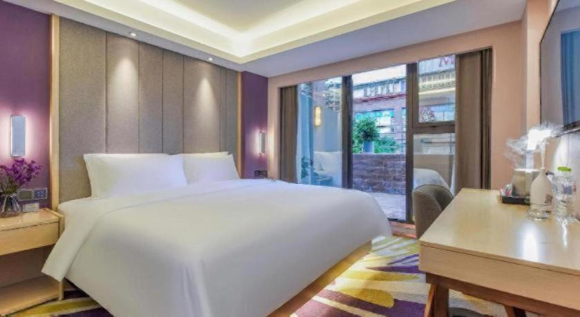 Lavande Hotel (Chongqing Nanping Pedestrian Street Wanda Plaza) 27/45
