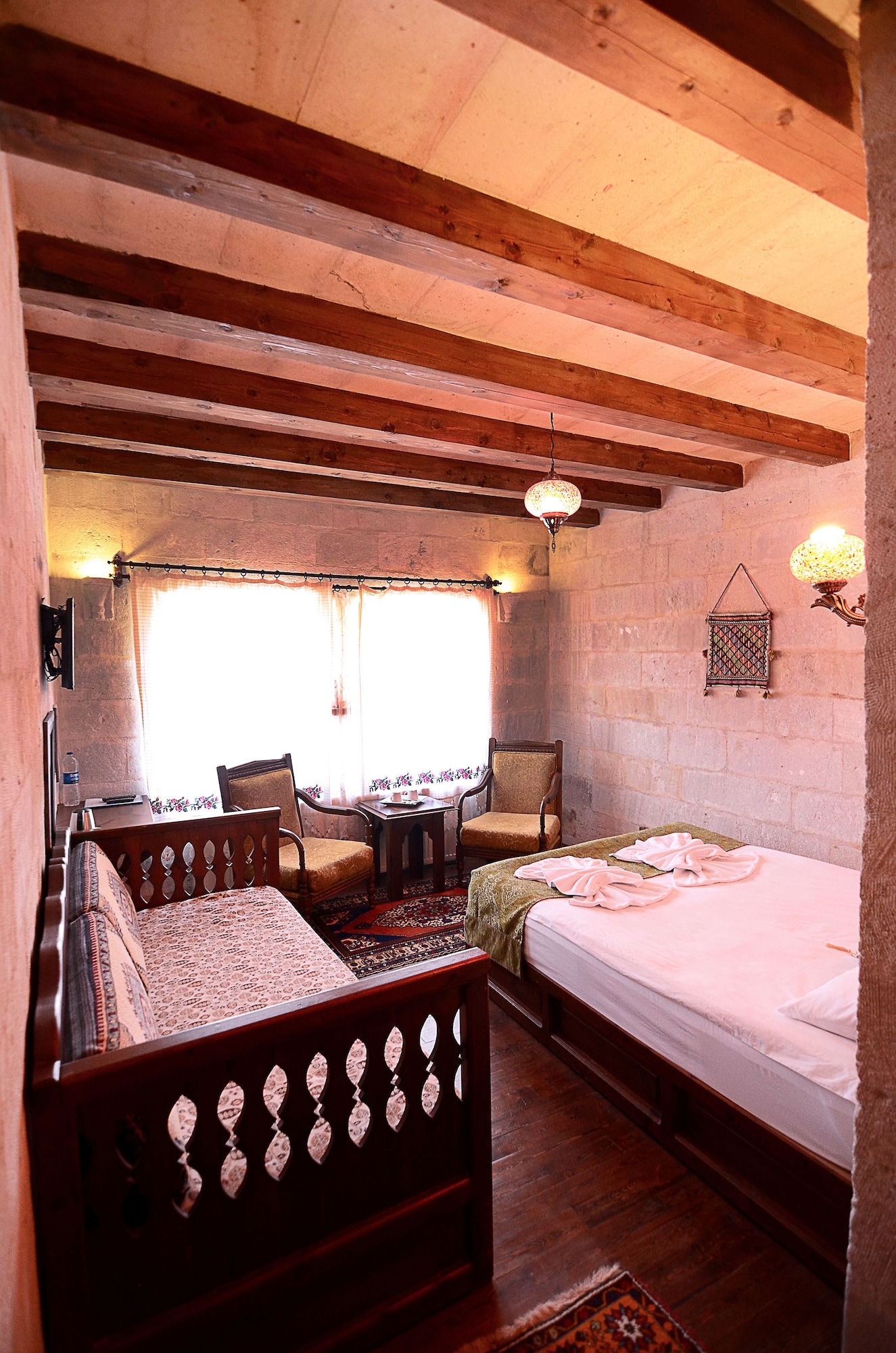 COMFORT, DOUBLE BED