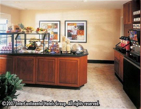 STAYBRIDGE SUITES GUELPH 14/78