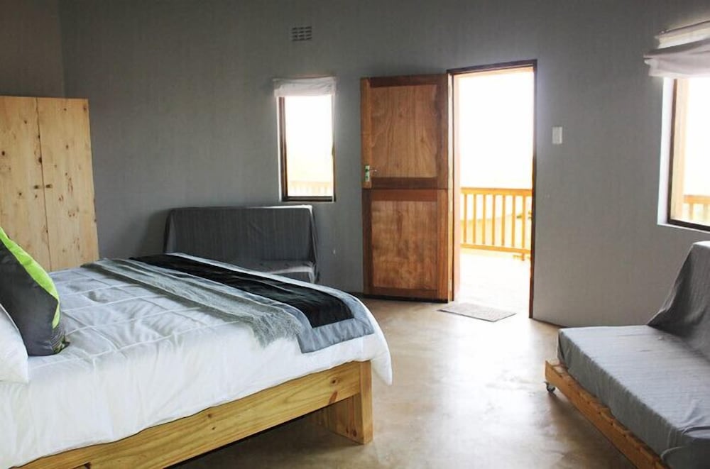 Swell Eco Lodge 8/31