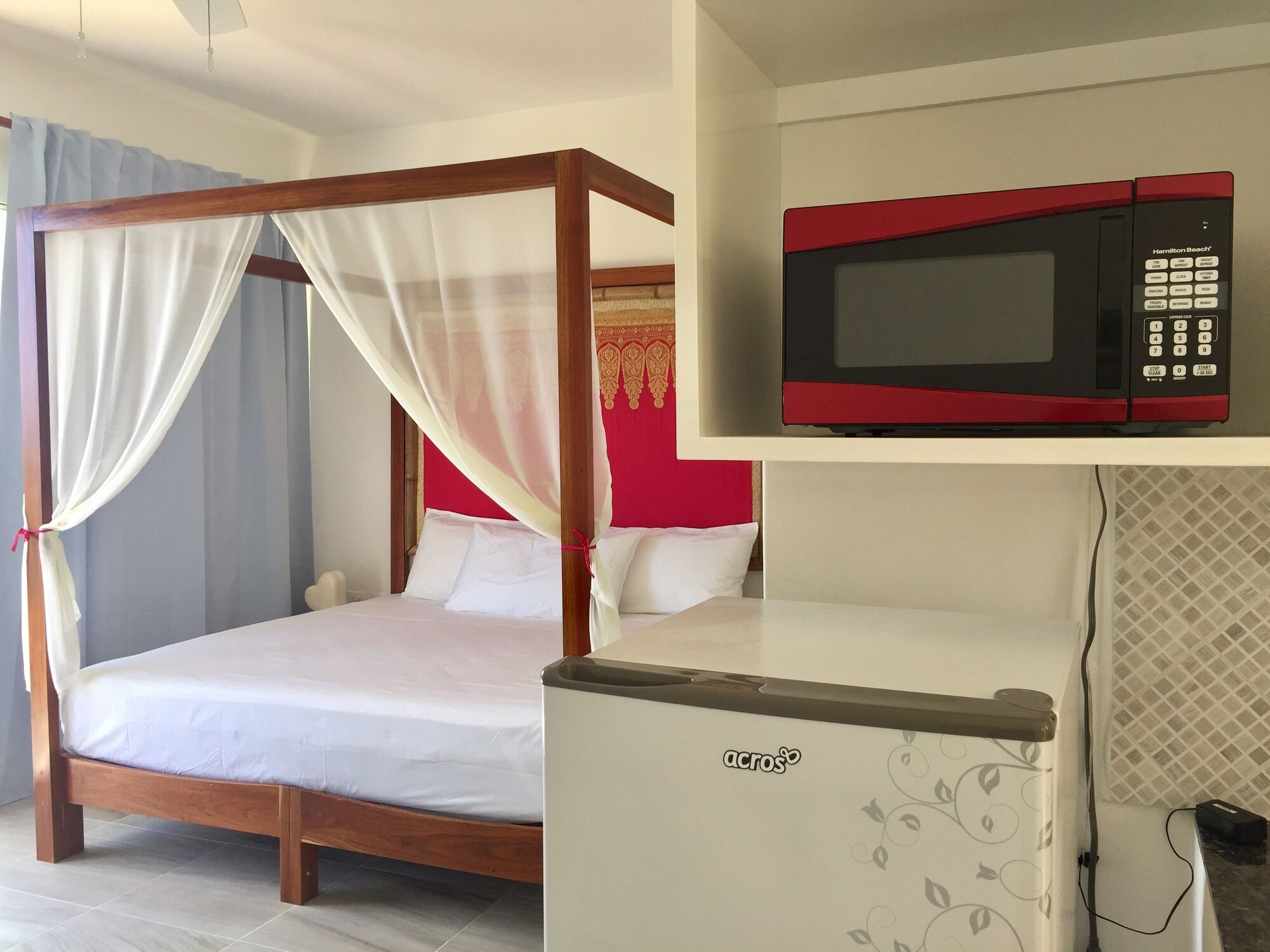 1 Bedroom, Honeymoon, Suite, King Bed, Ocean View, Sofa, Balcony, Ocean Zen Suites 3/10