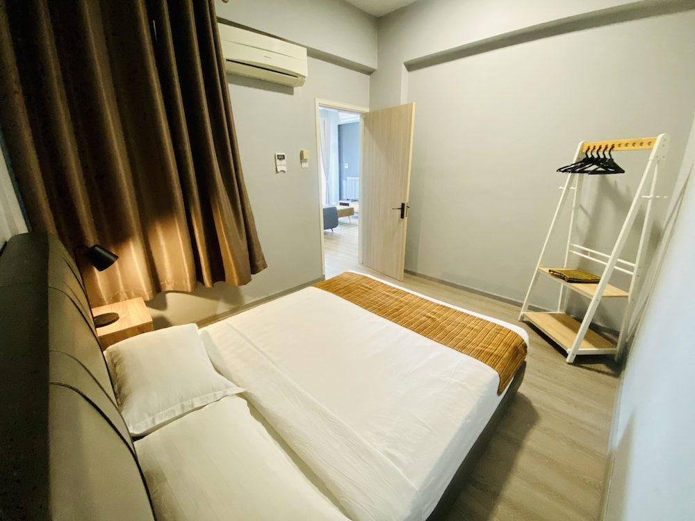Seaview Apartment 5/50