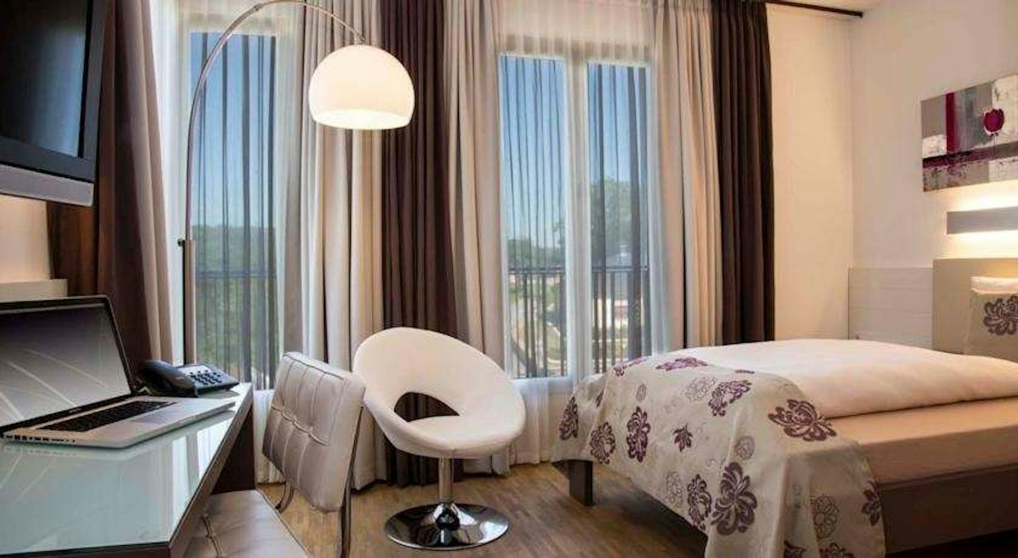 Hotel Simon Plaza 5/10