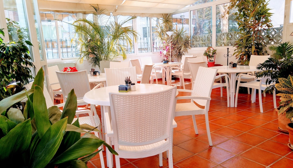 Hotel Elcano 48/70