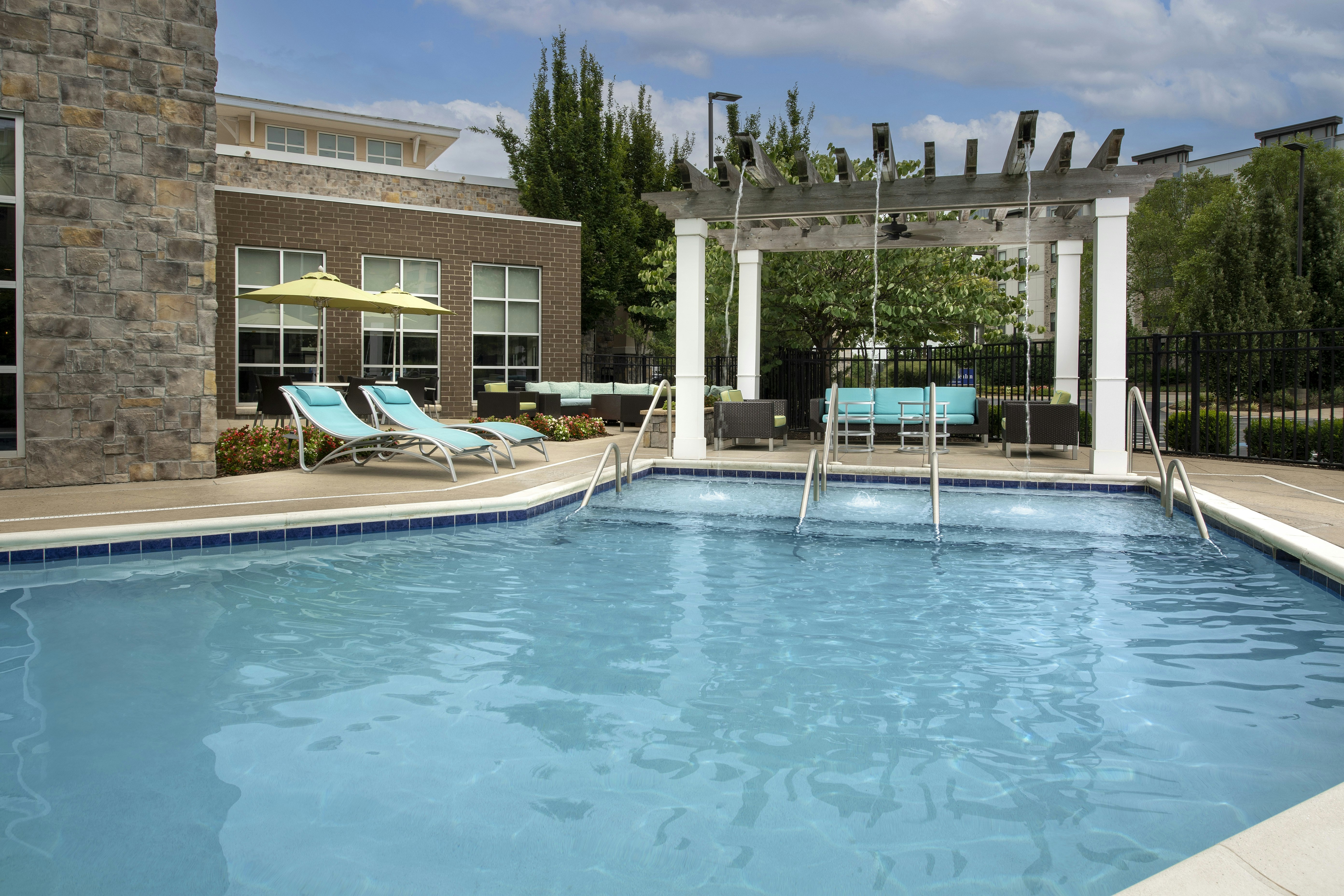 Hilton Garden Inn Murfreesboro 72/72