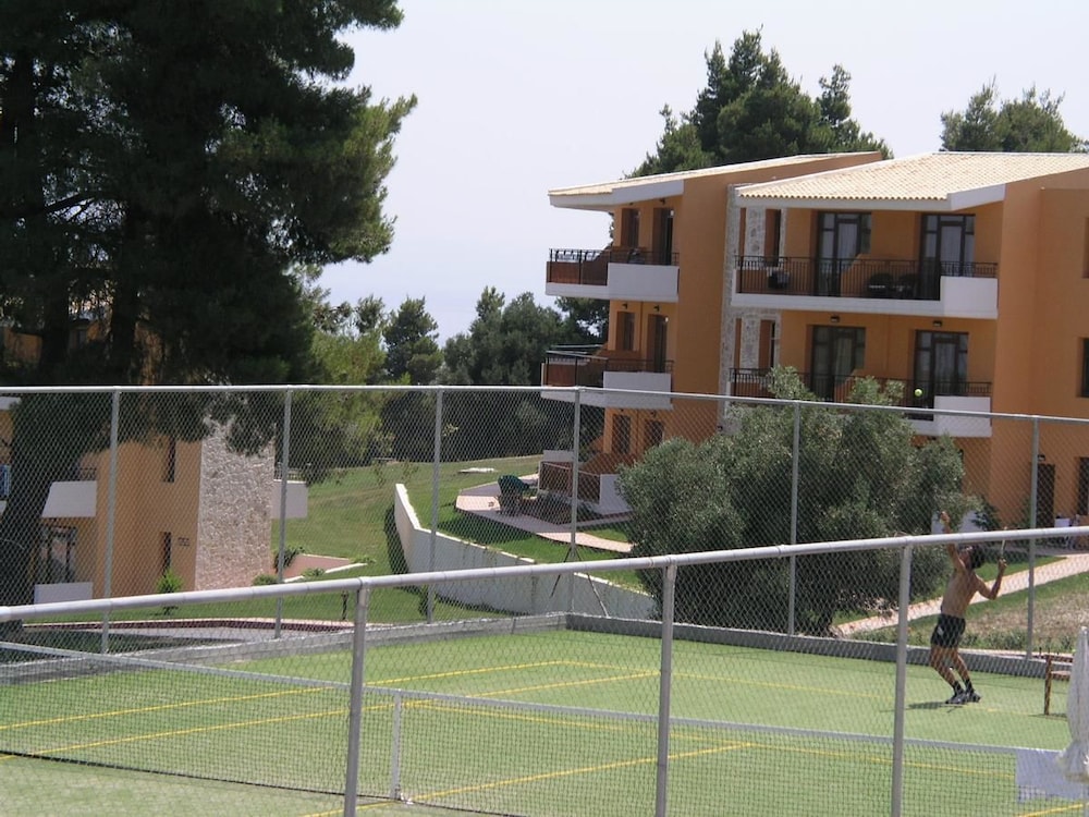 Alia Palace - Adults Only 25/50