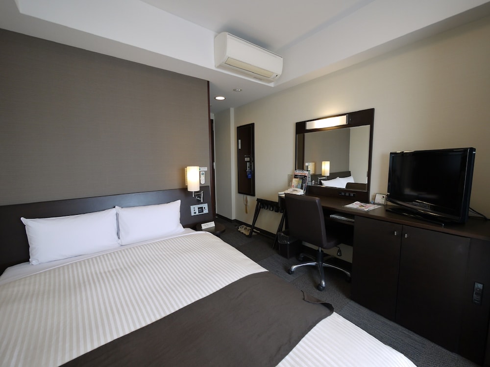 Hotel Route-Inn Tosu Ekimae 25/63