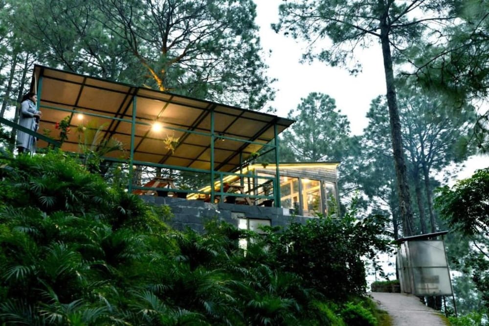 UNA Comfort Kasauli Hills Resorts 1/50