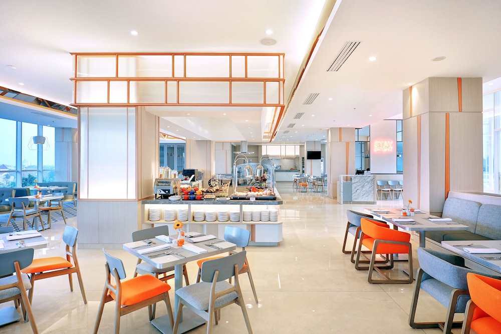 HARRIS Hotel and Conventions Bundaran Satelit Surabaya 30/50