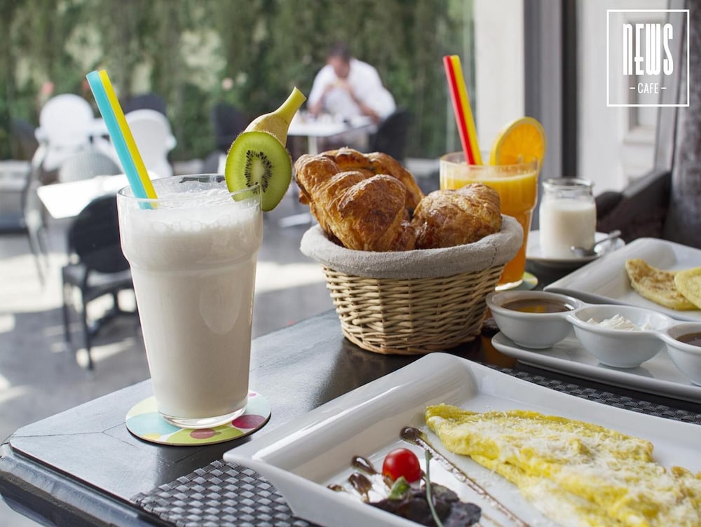 Lawrence D Arabie Hotel And Spa 40/44