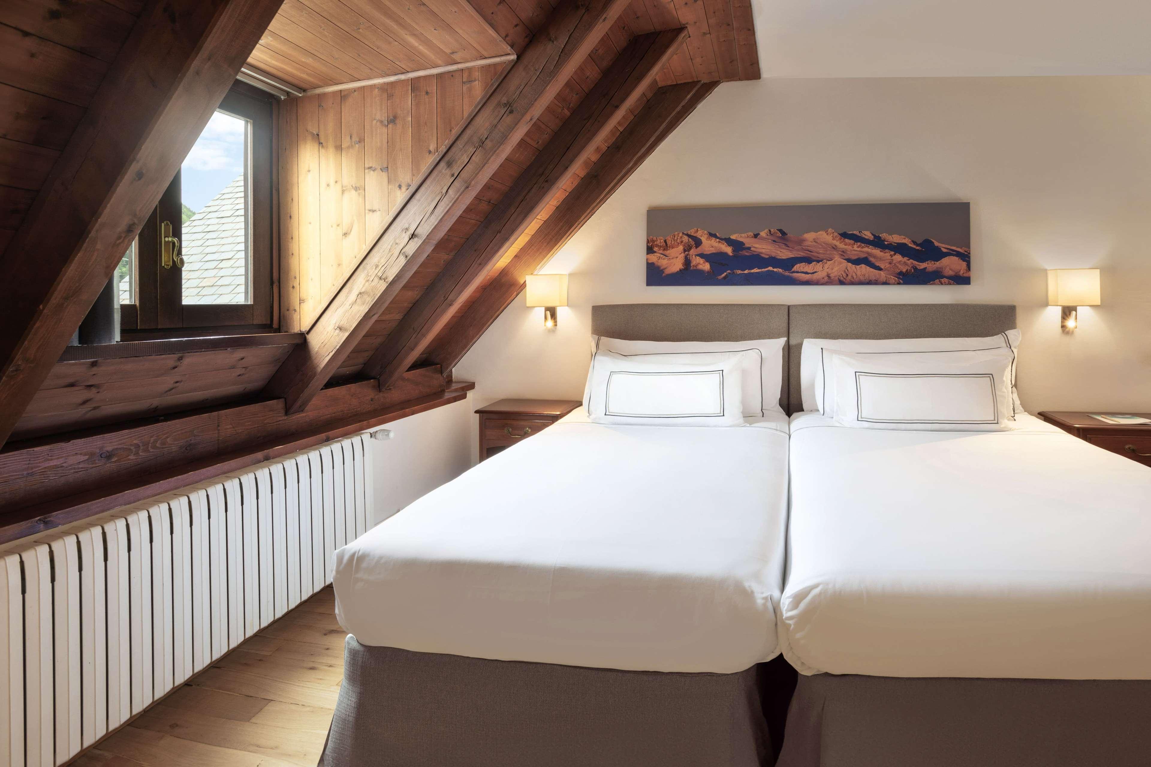 Connecting, Melia، Hotel de Tredos Baqueira Affiliated by Melia 4/10