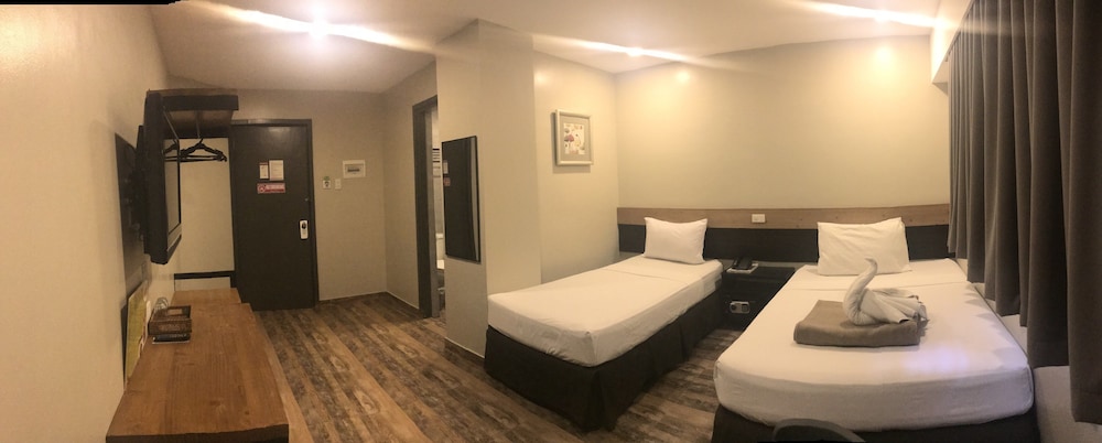 Cebu R Hotel Capitol 9/34