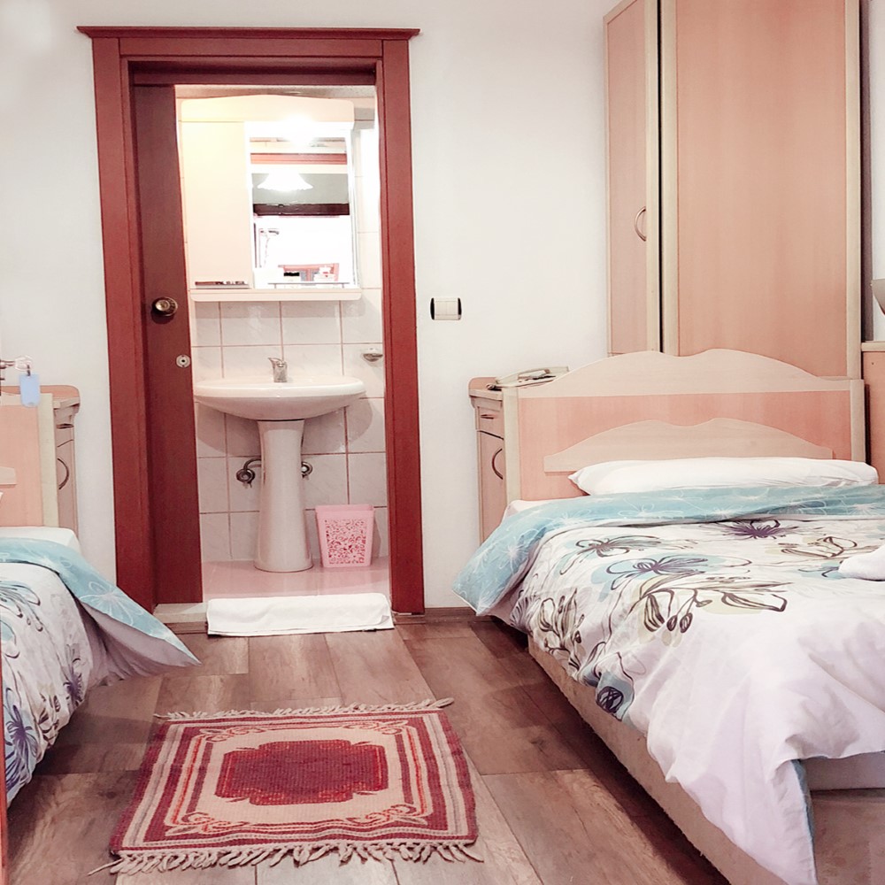 Economy, Double Bed
