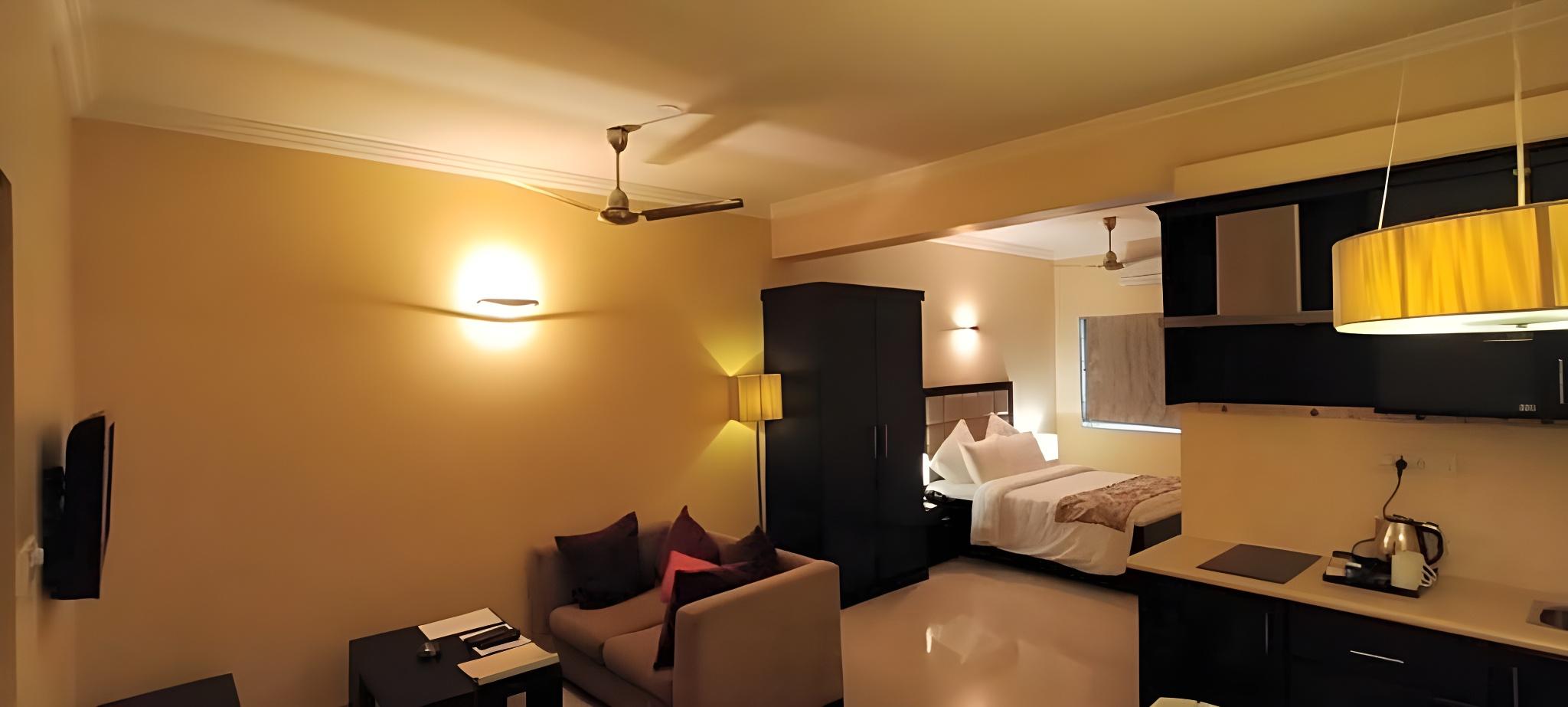 CASA DE BENGALURU 4/12