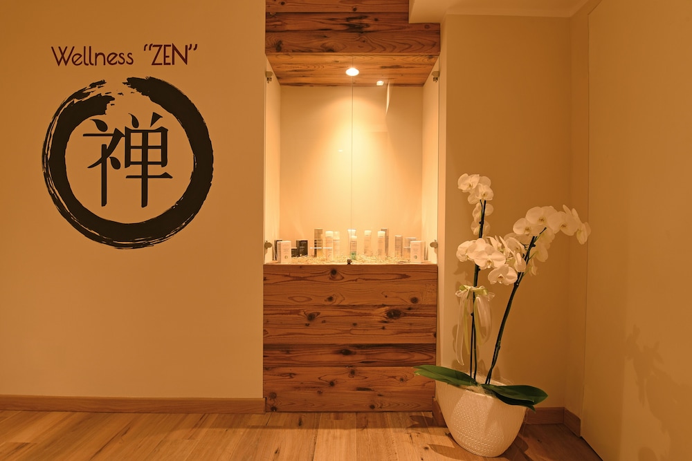 Dolomeet Boutique Hotel 10/50