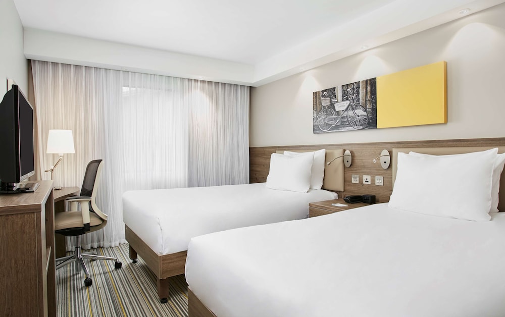 HAMPTON BY HILTON OXFORD 8/21