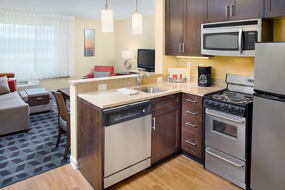 TownePlace Suites by Marriott Fayetteville North/Springdale 22/25