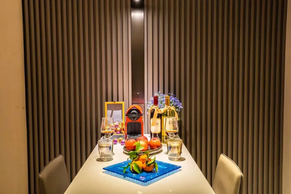 UrCove By Hyatt Shenzhen Futian CBD 38/46