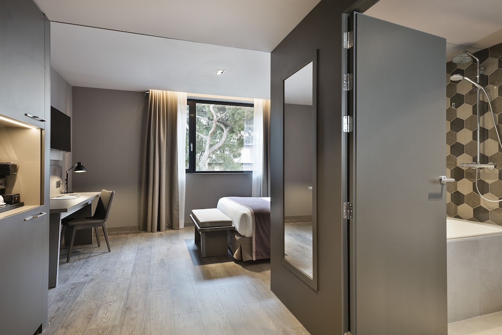 Hotel Upper Diagonal 22/45