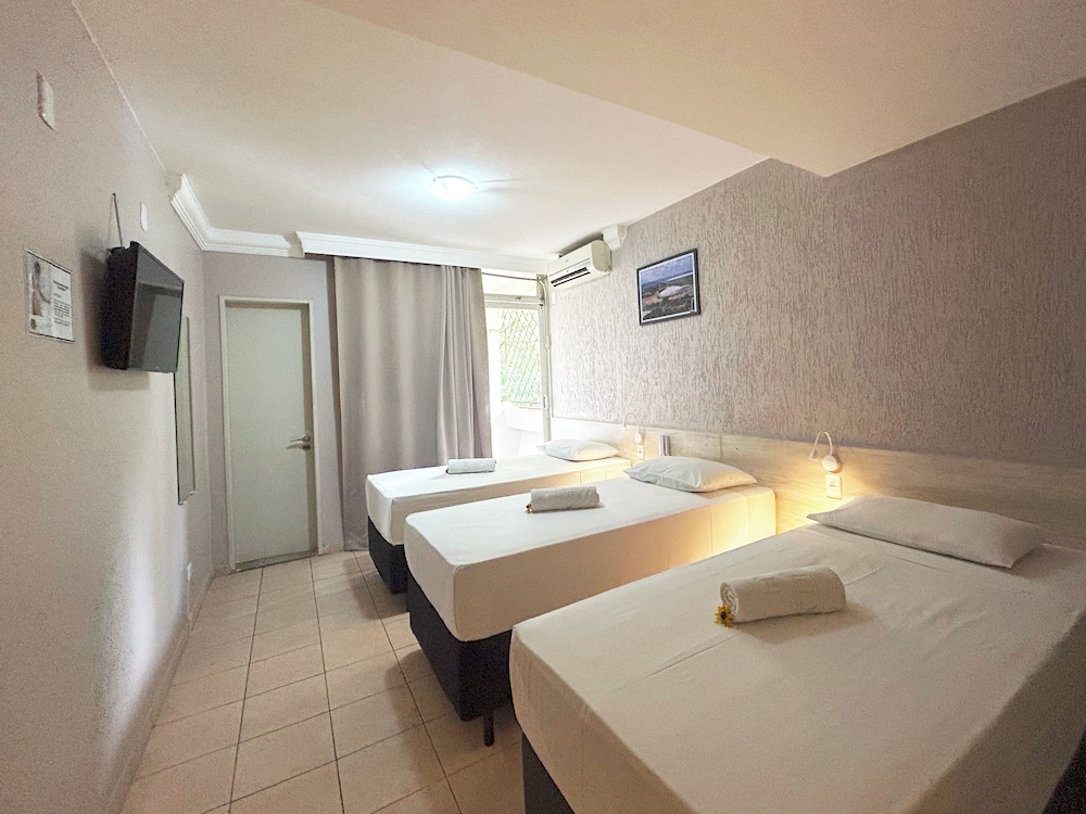 Hotel El Pilar 28/50