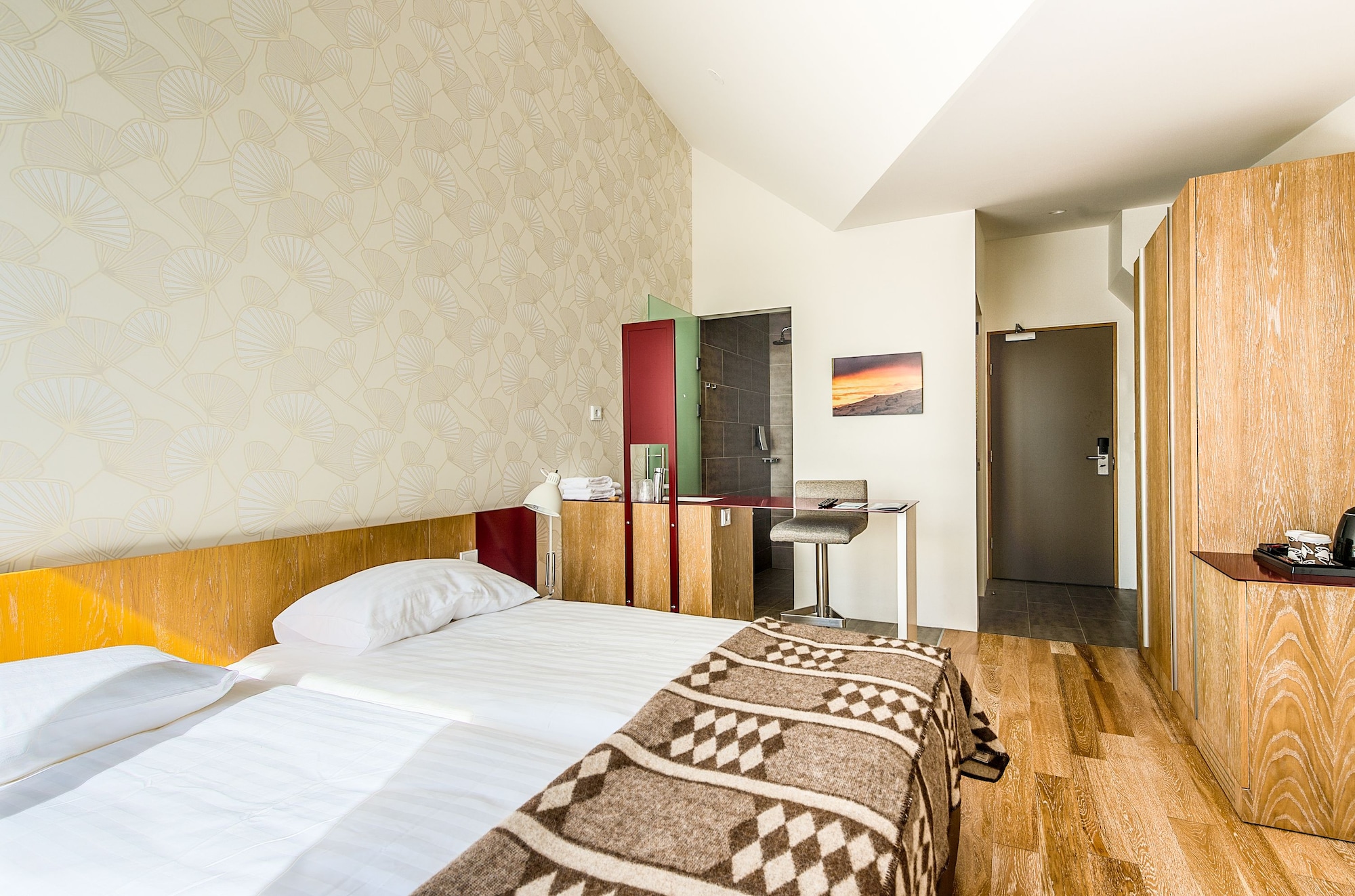 STANDARD, DOUBLE OR TWIN BED