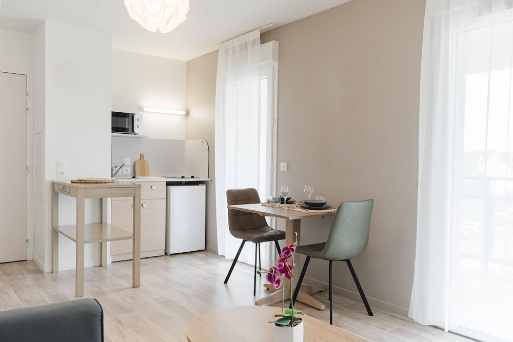Quality Aparthotel St-Berthevin Laval 6/30