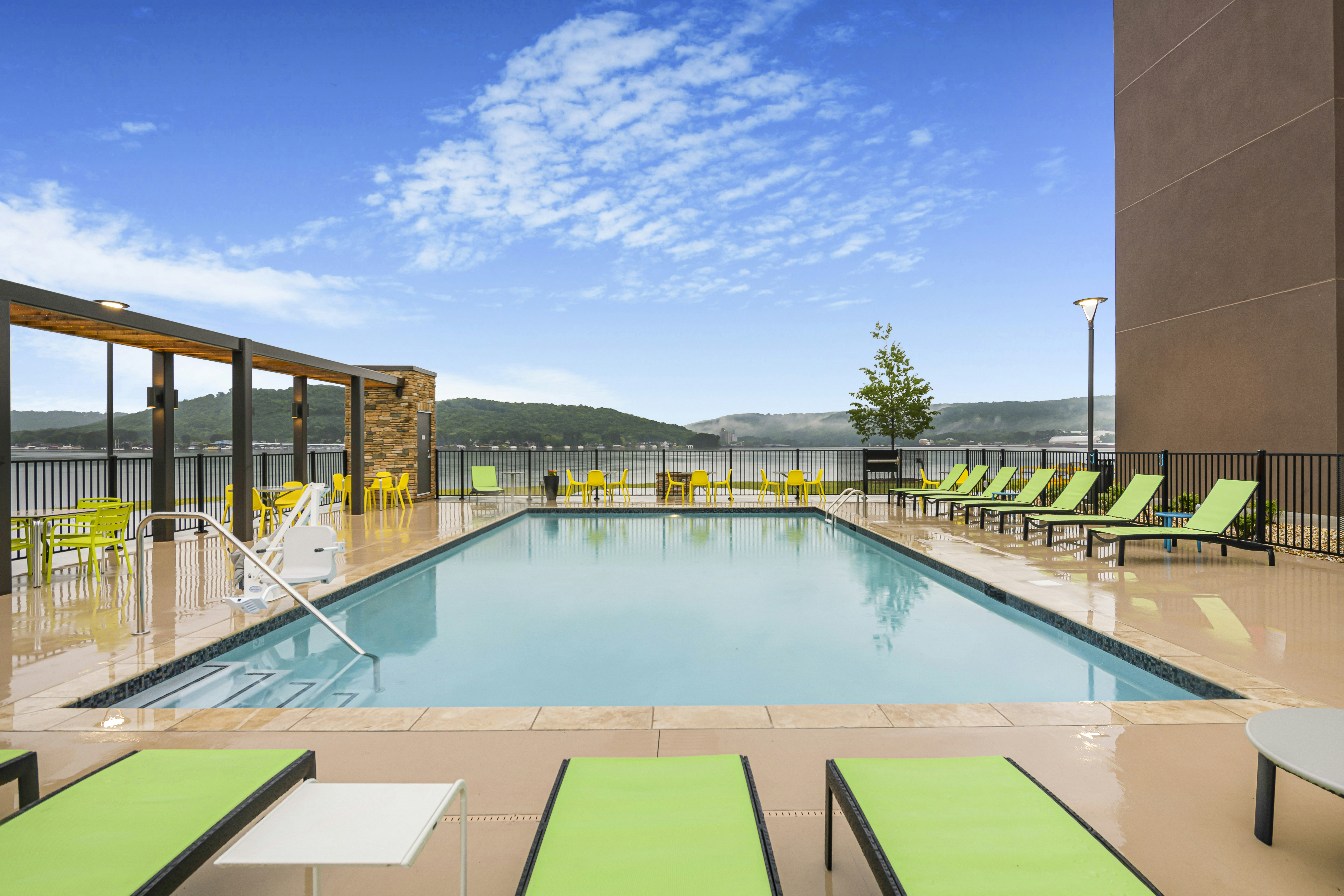 Home2 Suites by Hilton Guntersville 31/33