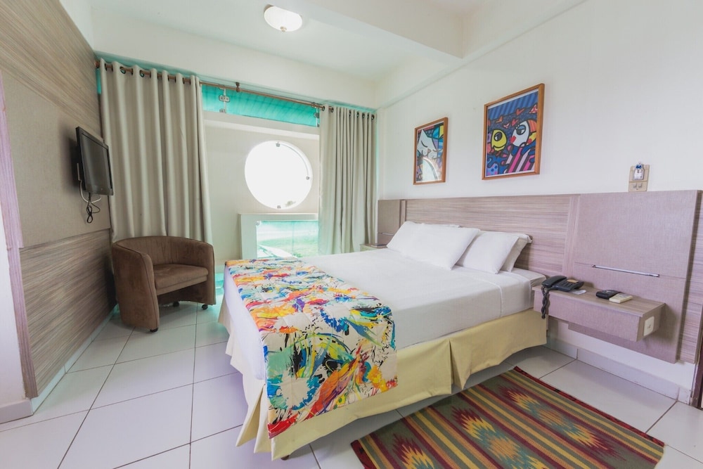 STANDARD, QUEEN BED, SEA VIEW