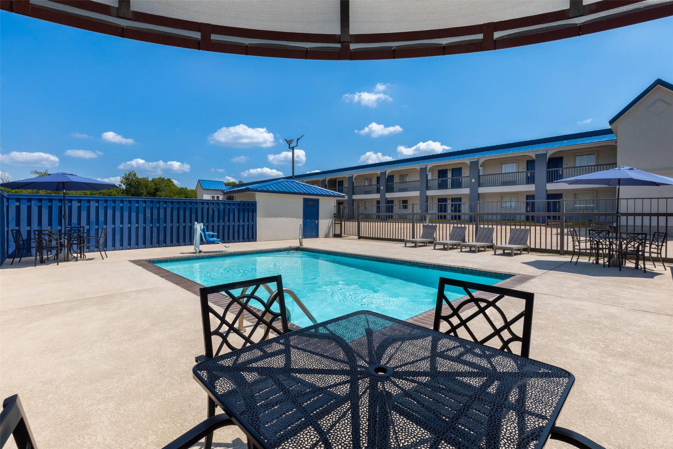 Days Inn By Wyndham Temple 23/28