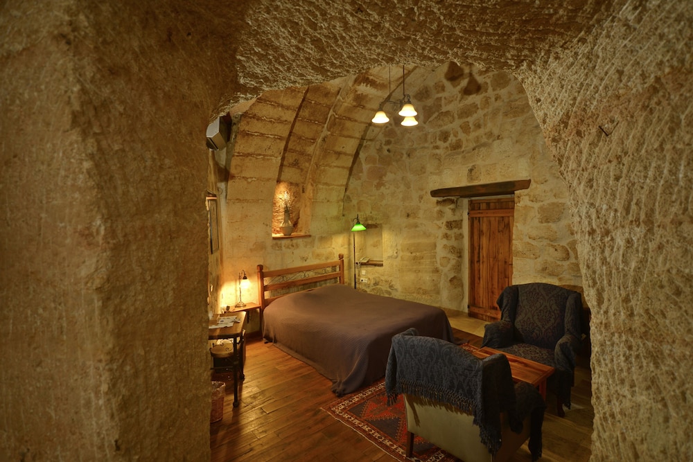 Sultan Cave Suites 42/77
