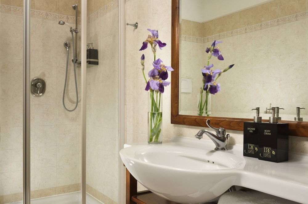 Relais Villa Monte Solare 47/50