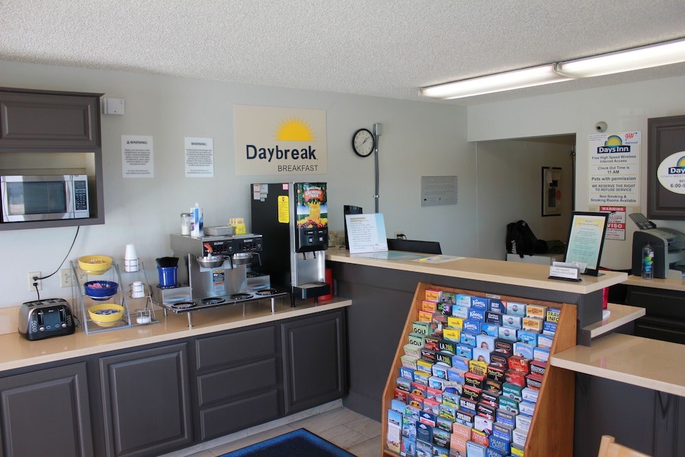 Days Inn by Wyndham Barstow 22/25