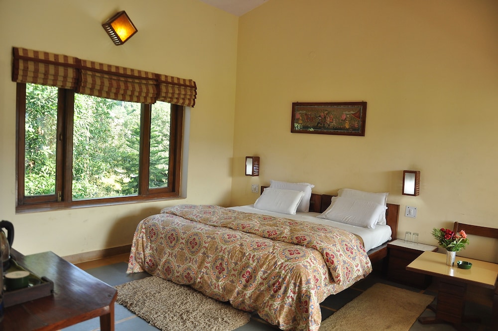 CORBETT WILD RESORT 10/50