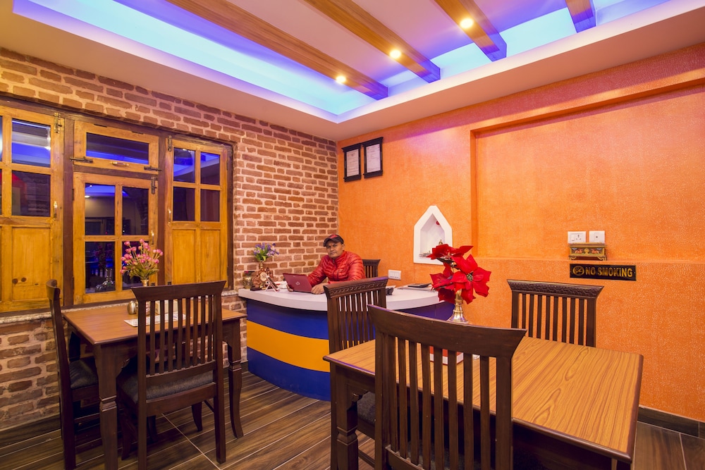 BLUE MOUNTAIN HOME STAY 46/53