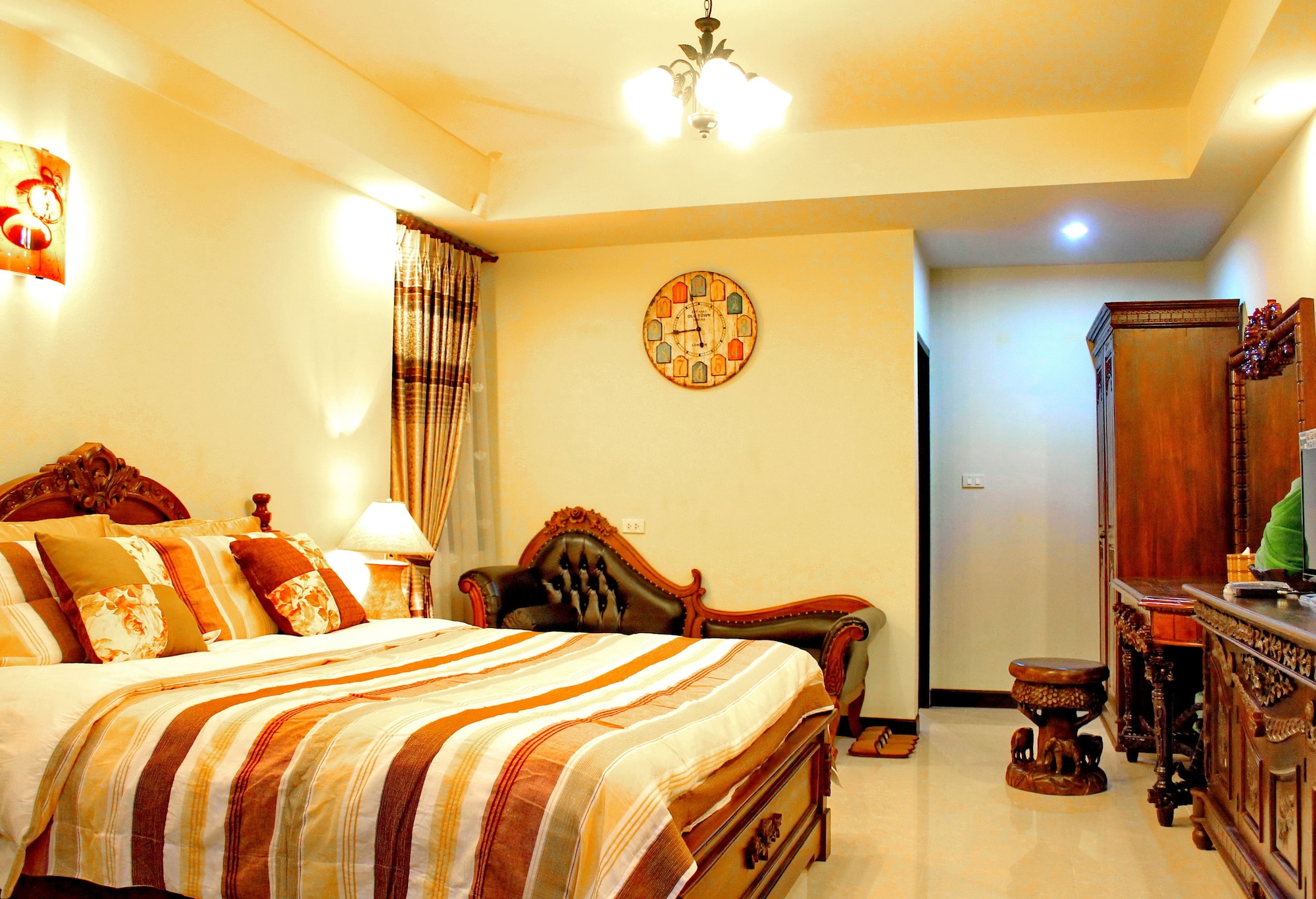 4 BEDROOMS, POOL, VILLA