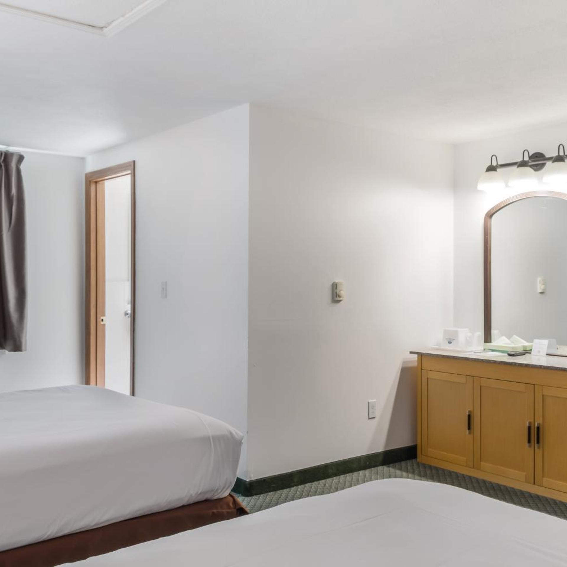 غرفة ديلوكس بسرير مزدوج، Americas Best Value Inn Suites Hyannis Cape Cod 8/9