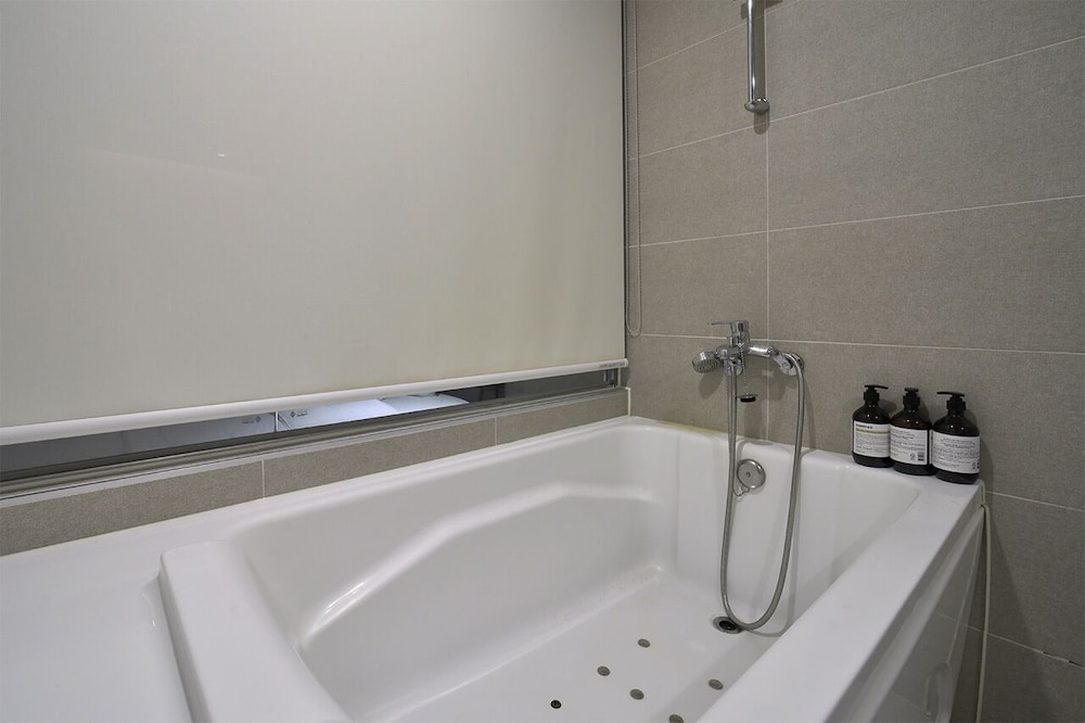 Hotel Platinum 36/37