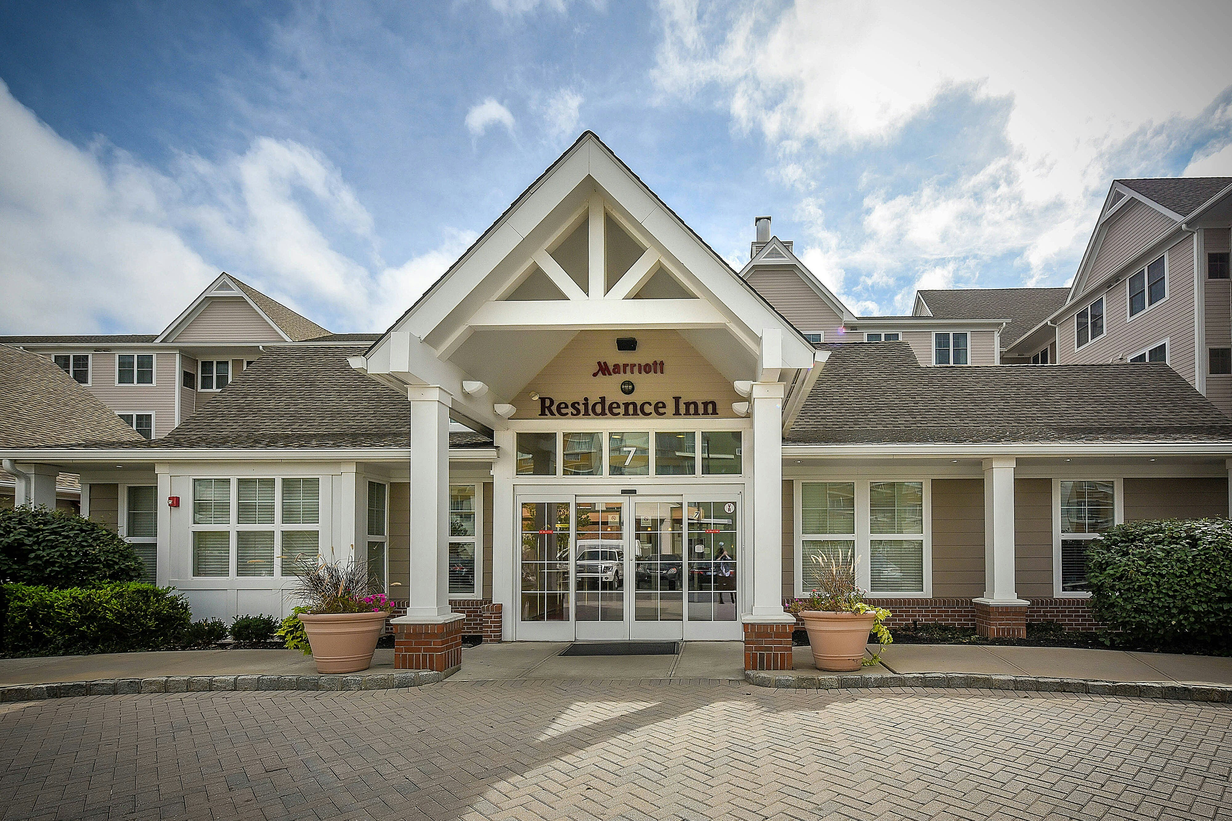 Residence Inn Yonkers Westchester County 1/6