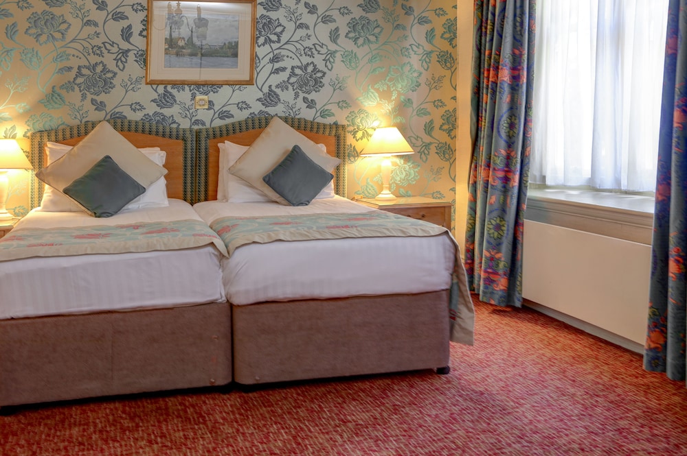 Norfolk Royale Hotel 21/75
