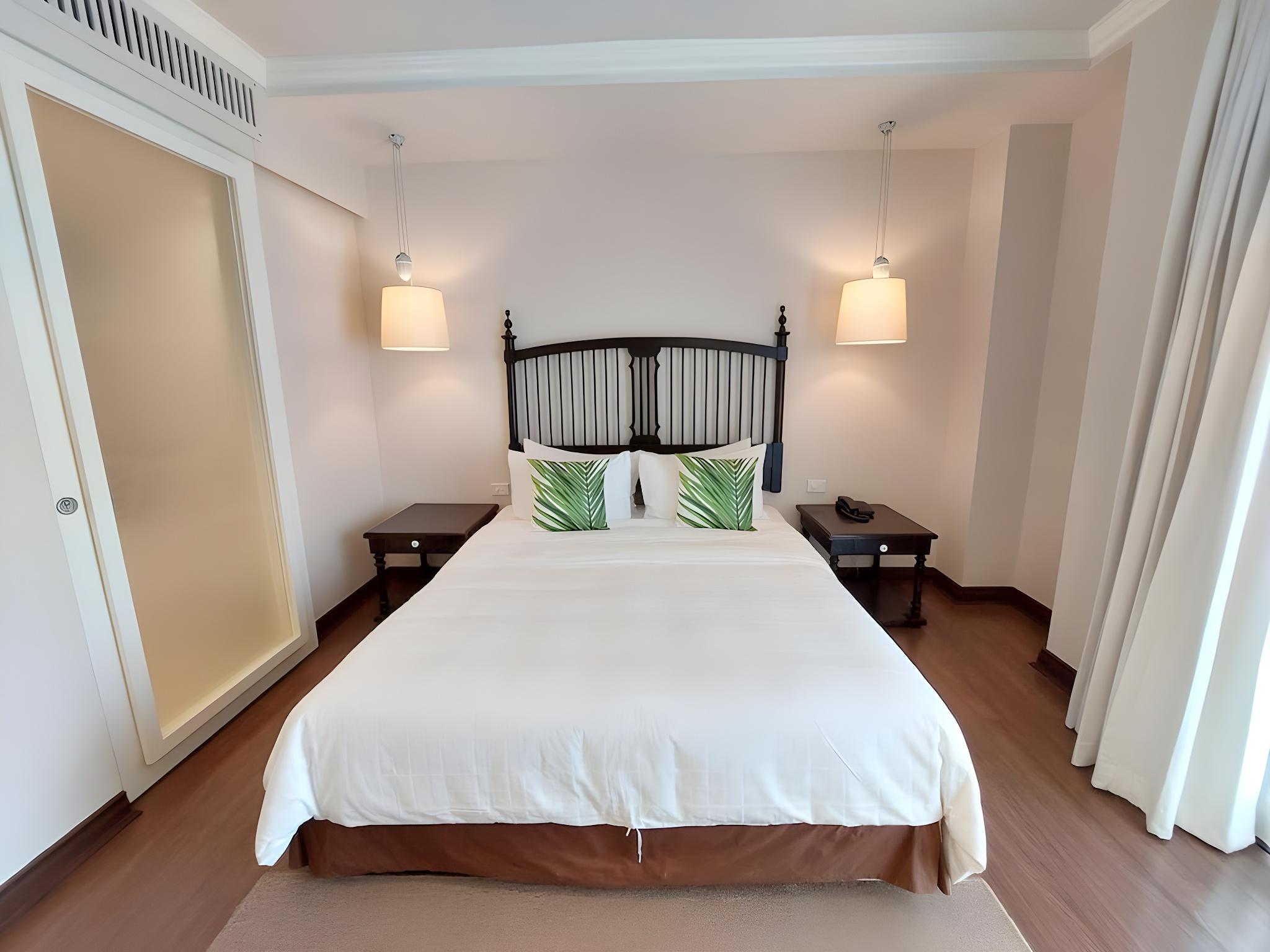 2 BEDROOMS, PREMIER, SUITE