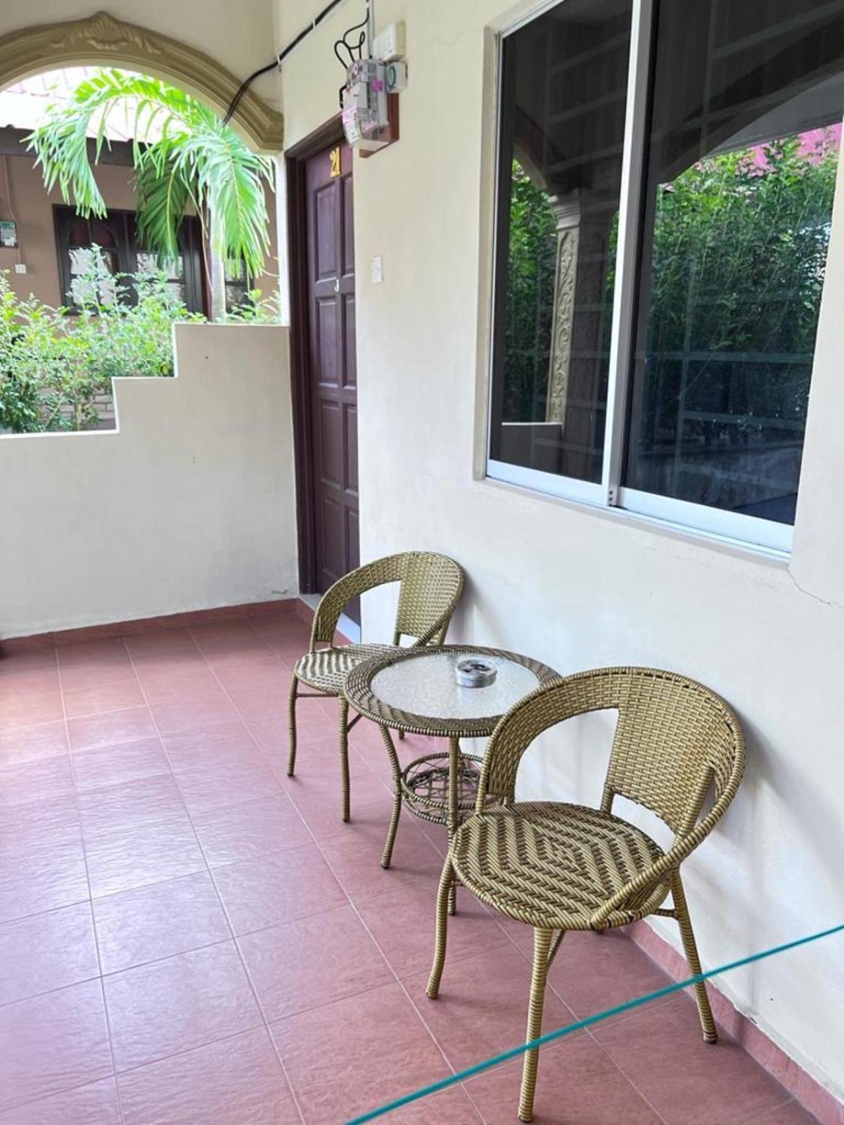 Dhania Motel 27/41