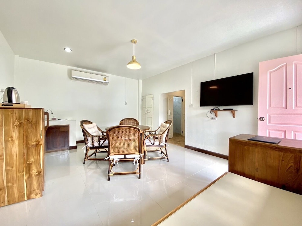 Funwan Hotel 36/50
