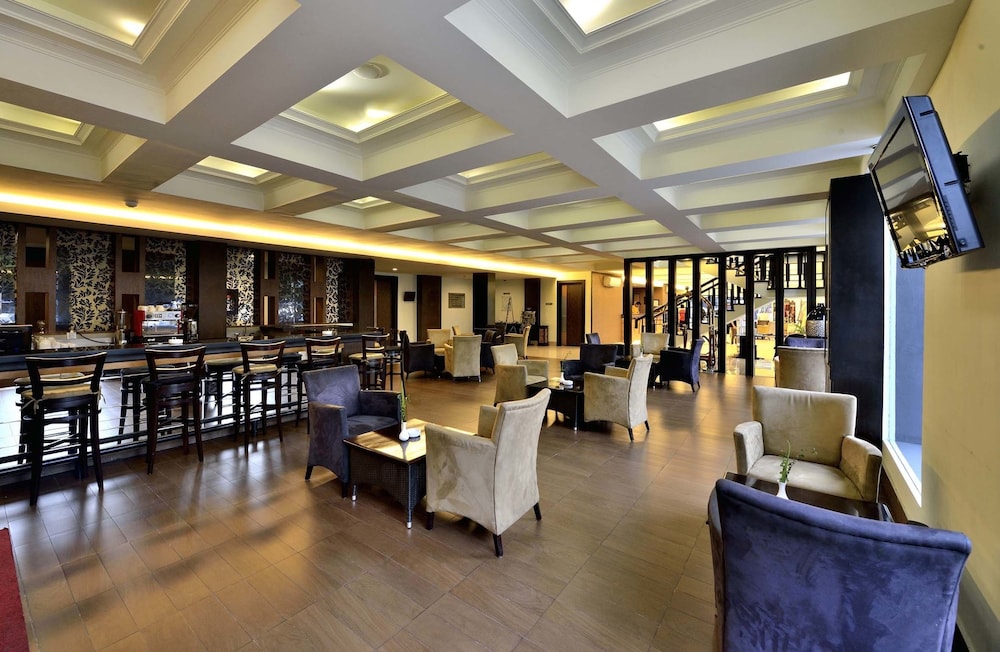 Hotel Dafam Cilacap 26/36