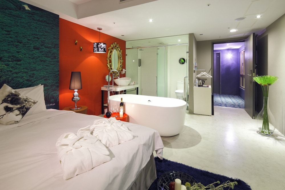 Hotel Day Plus Tamsui 58/66
