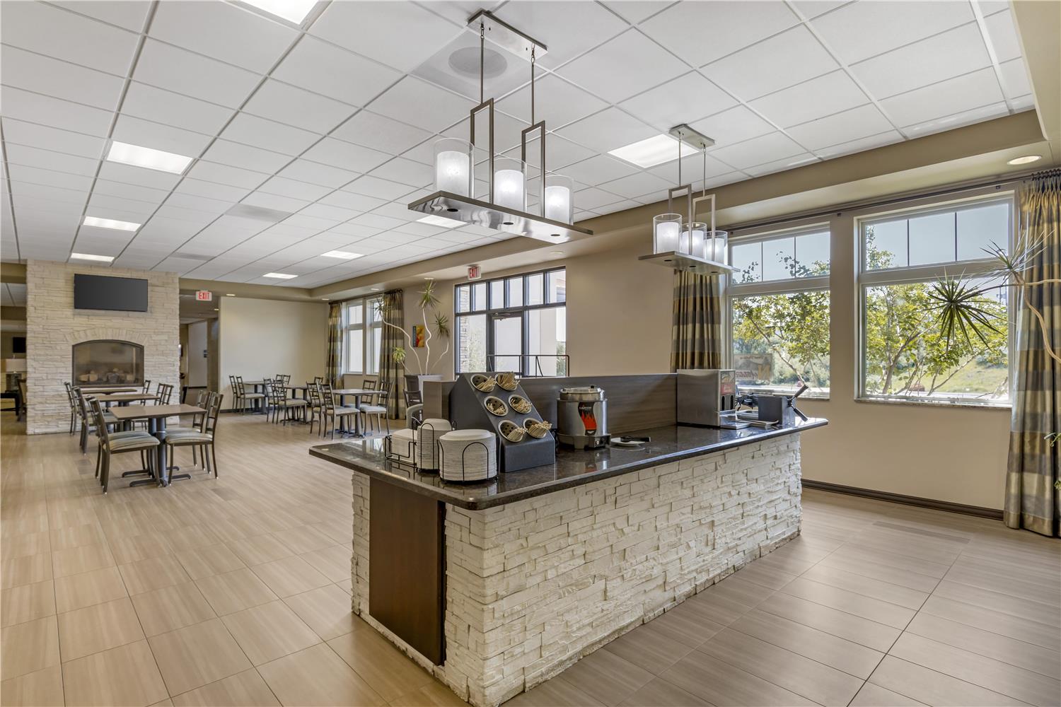 Best Western Plus Havre Inn & Suites 12/57