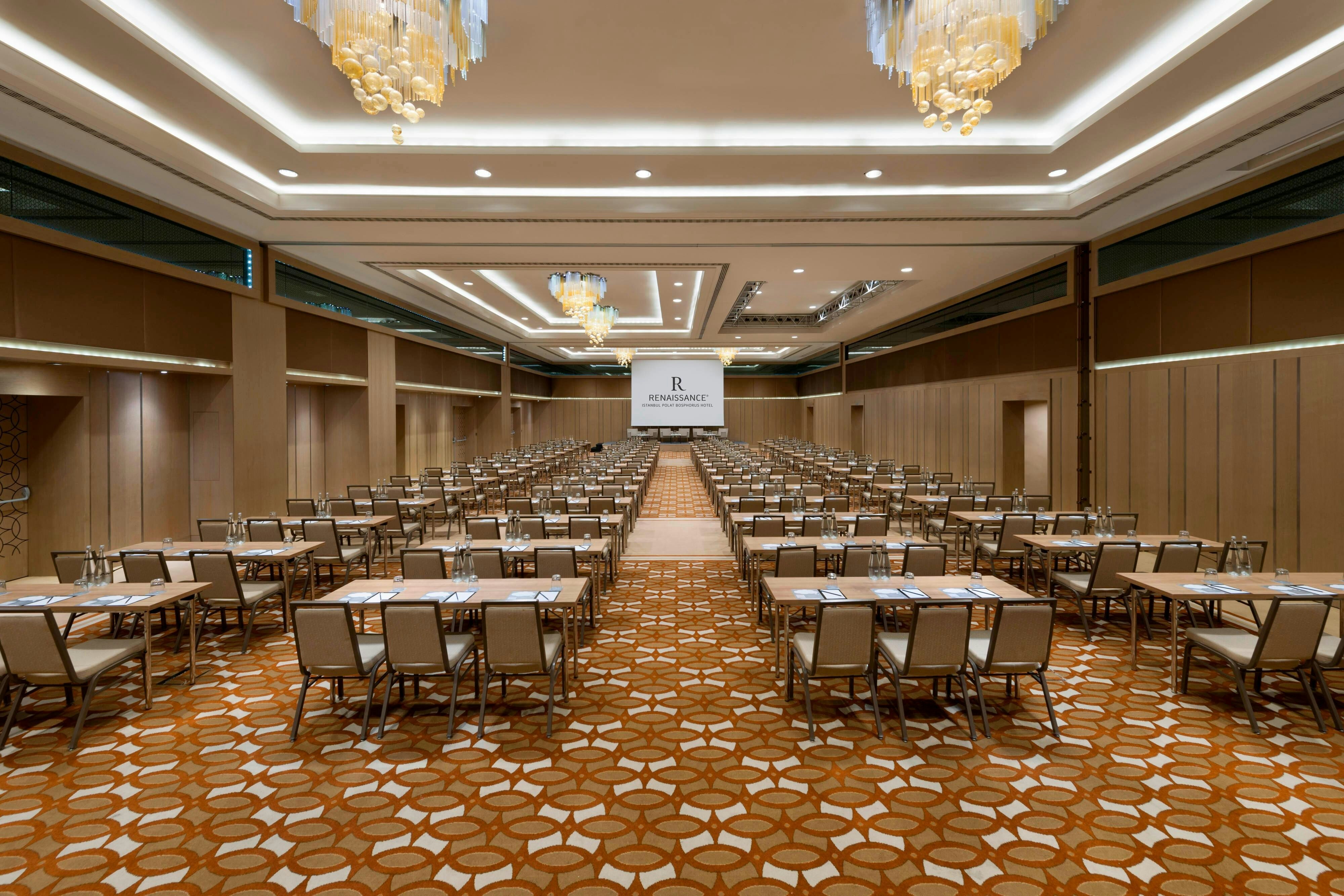 Renaissance Istanbul Polat Bosphorus Hotel 57/68