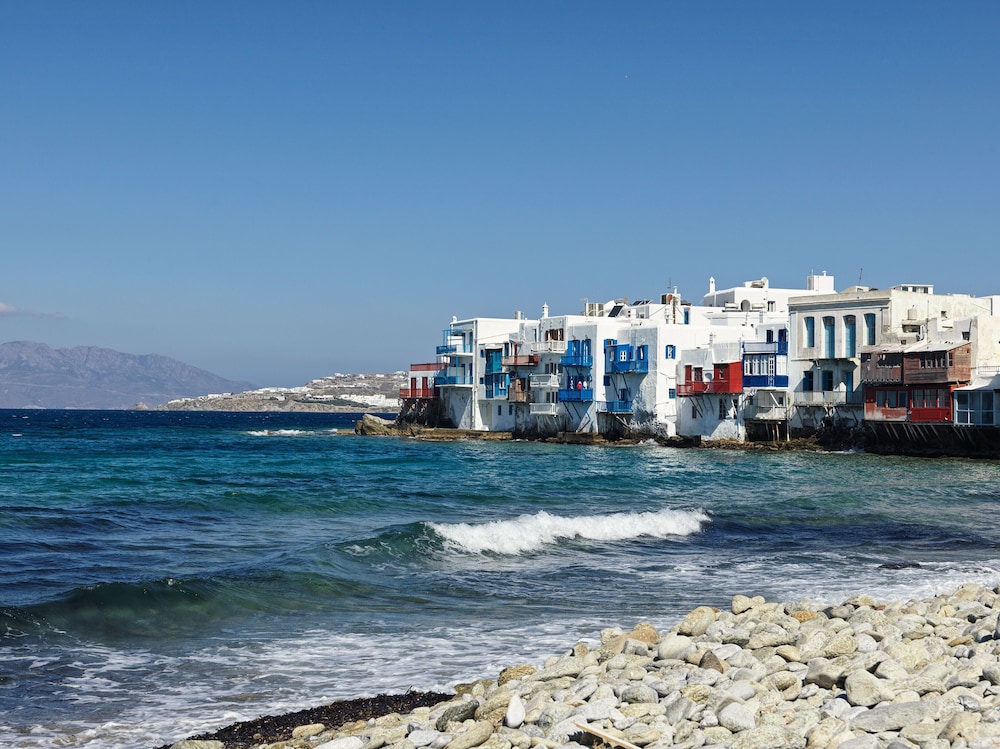 Mykonos Earth Suites 60/70