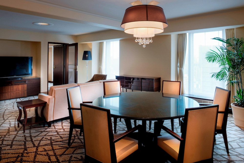 Sheraton Miyako 52/80